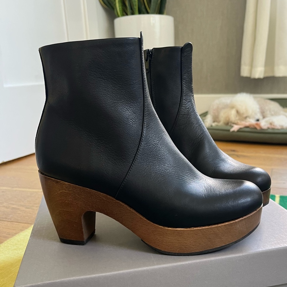 Coclico Tecla Clog Boots — brand new!!